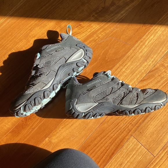 Merrell Waterproof Hiking Shoes - Picture 4 of 5